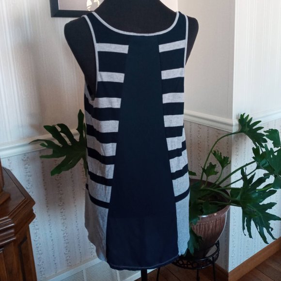 Blouse Tank - Picture 2 of 5